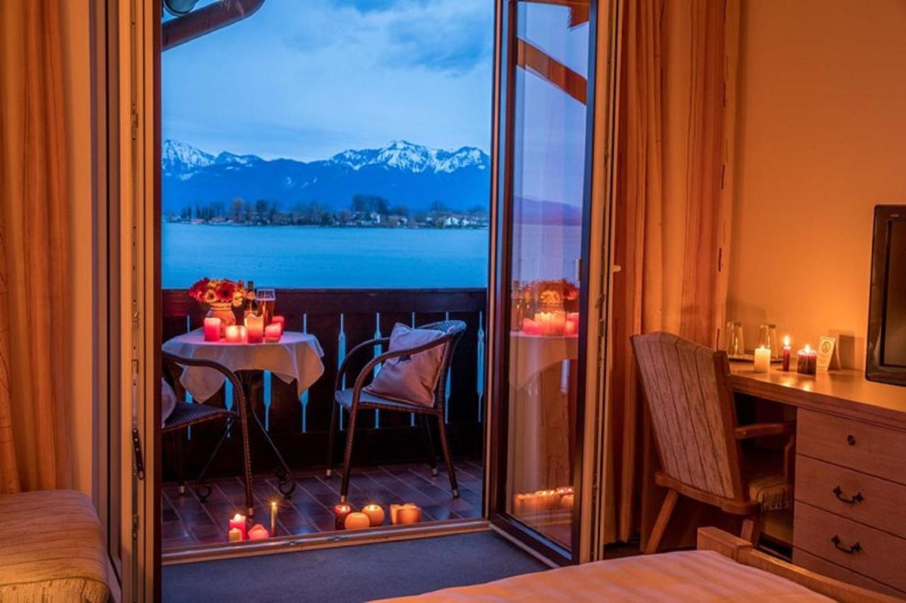 Gaestehaus Gruenaeugl Am See Gstadt am Chiemsee Exterior photo
